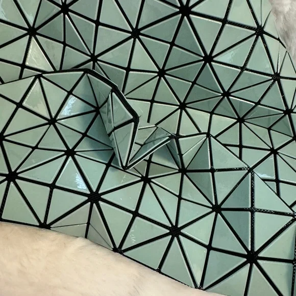 BAO BAO ISSEY MIYAKE Prism Green Tote Bag - Picture 7 of 13